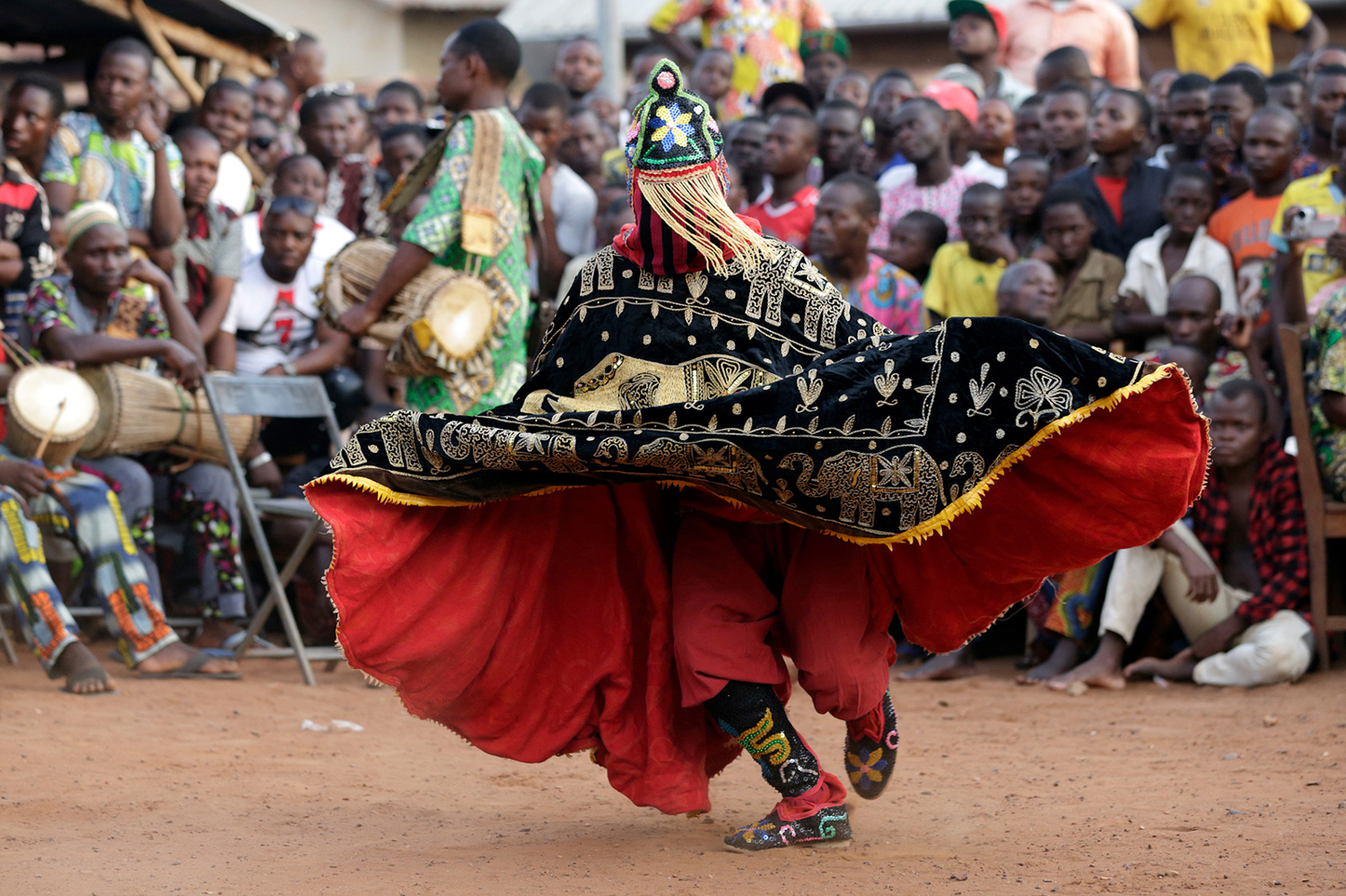 Masque Egun-gun à Abomey au Bénin en 2015