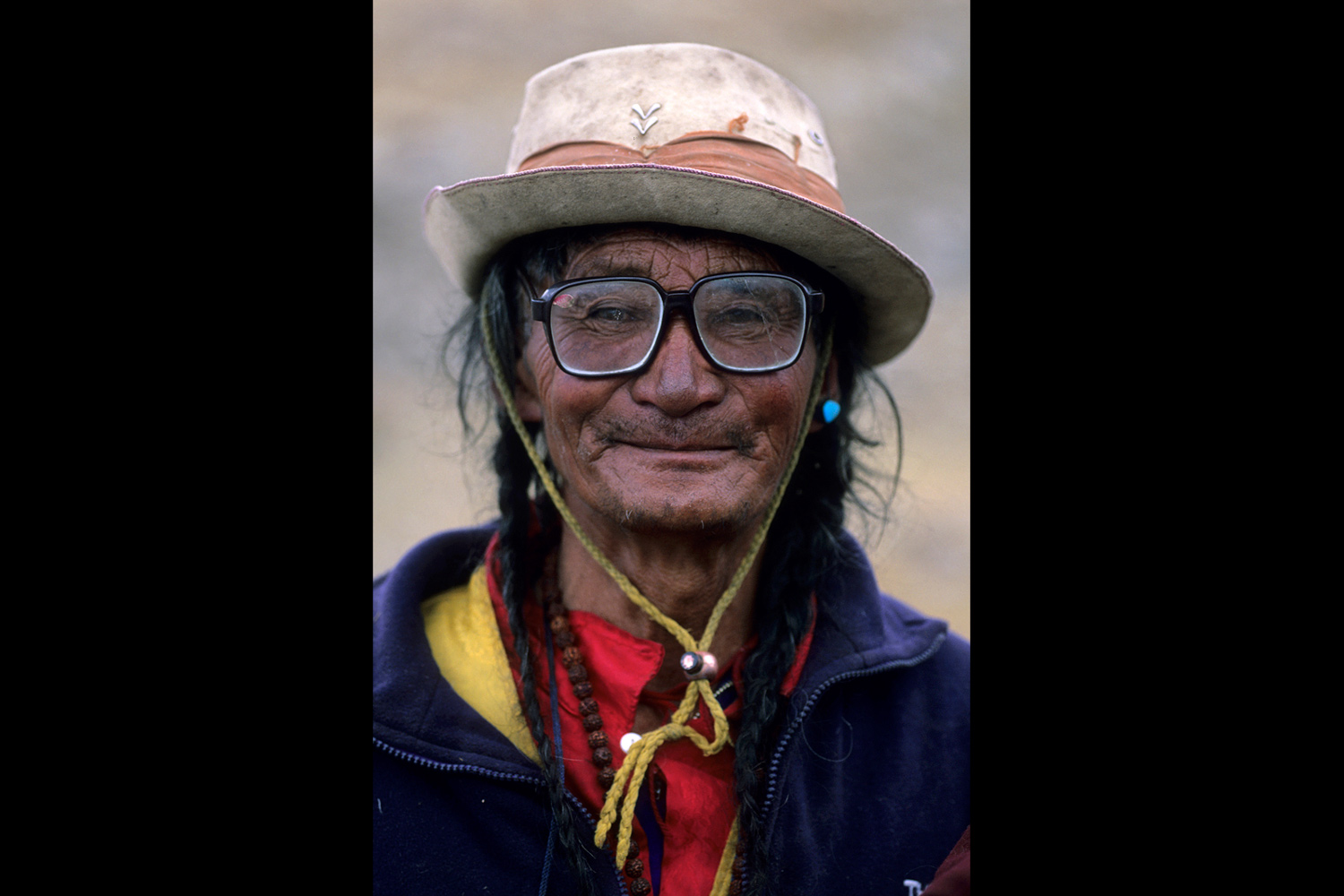 Pèlerin ayant accompli la kora autour du mont Kailash au Tibet en 2004