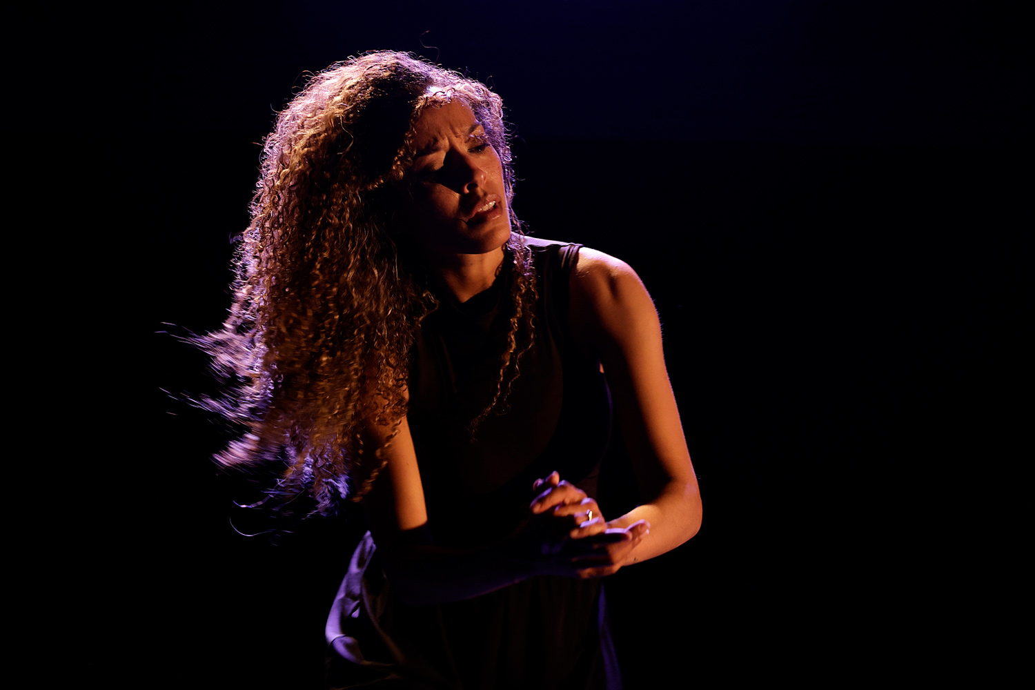 La danseuse de flamenco Ana Pérez dans le spectacle Stans au Théâtre de la Ville à Paris en 2026